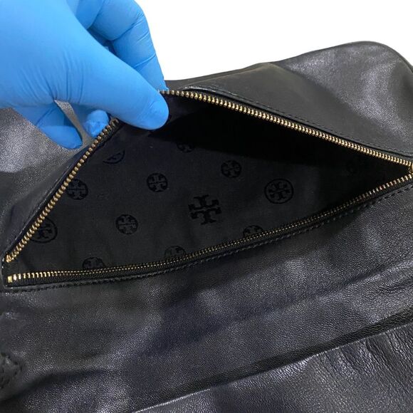 TORY BURCH BLACK BAG - leather - studded - gold hardware - magnetic closure - Picture 14 of 14